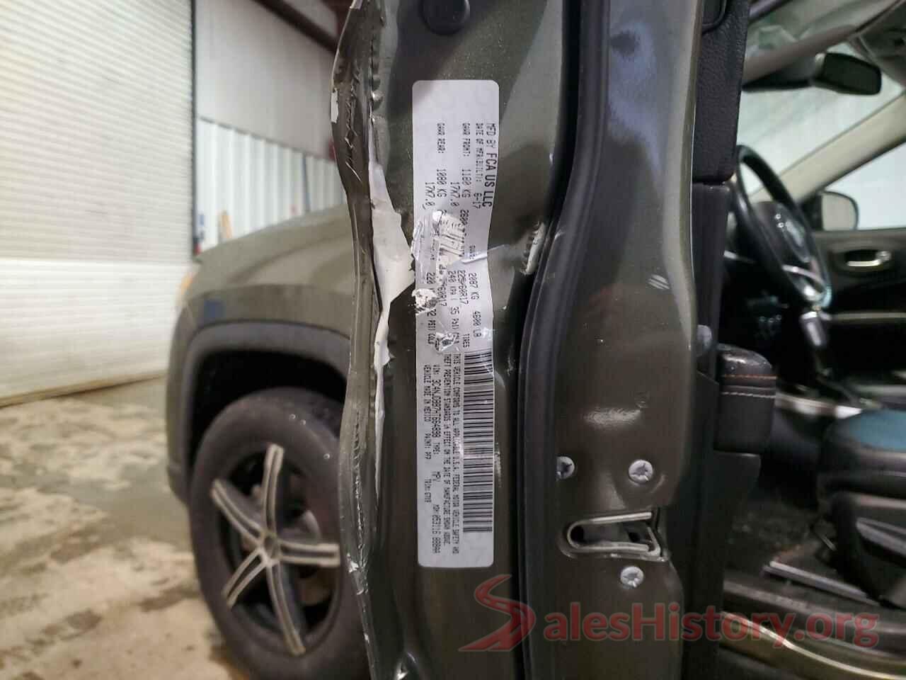 3C4NJDBB7HT664898 2017 JEEP COMPASS