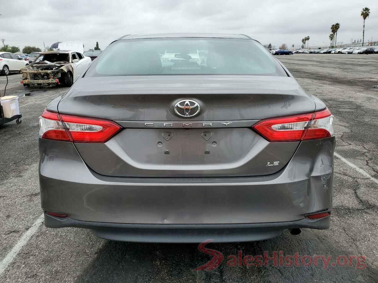 4T1B11HK6JU616051 2018 TOYOTA CAMRY