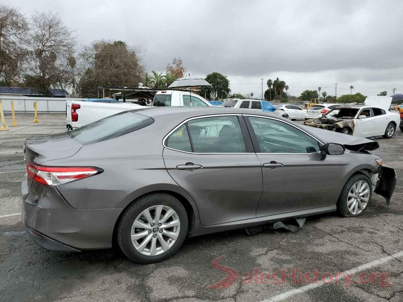 4T1B11HK6JU616051 2018 TOYOTA CAMRY