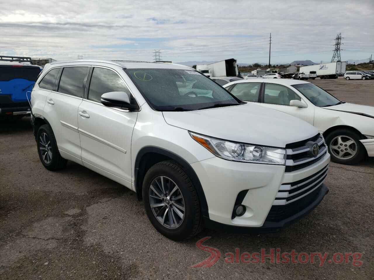 5TDJZRFH2HS471037 2017 TOYOTA HIGHLANDER