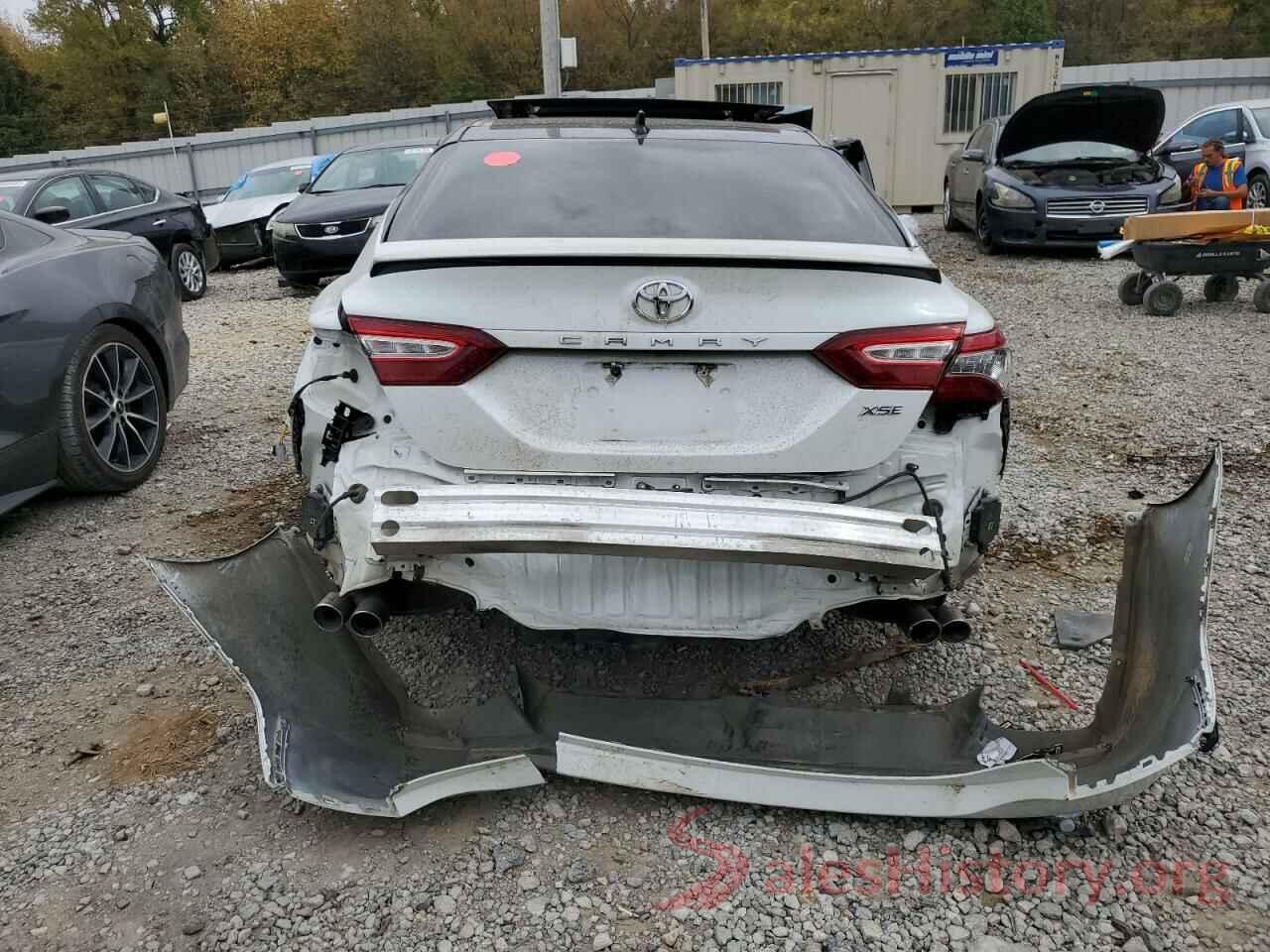 4T1B61HK1KU258781 2019 TOYOTA CAMRY