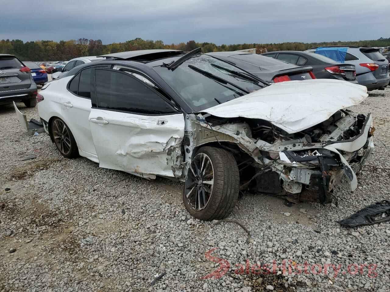 4T1B61HK1KU258781 2019 TOYOTA CAMRY