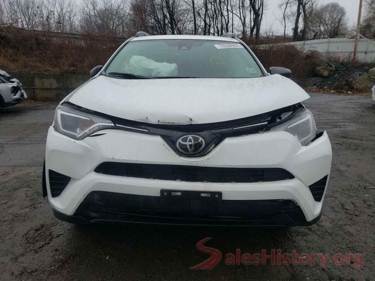 2T3BFREV0JW854127 2018 TOYOTA RAV4