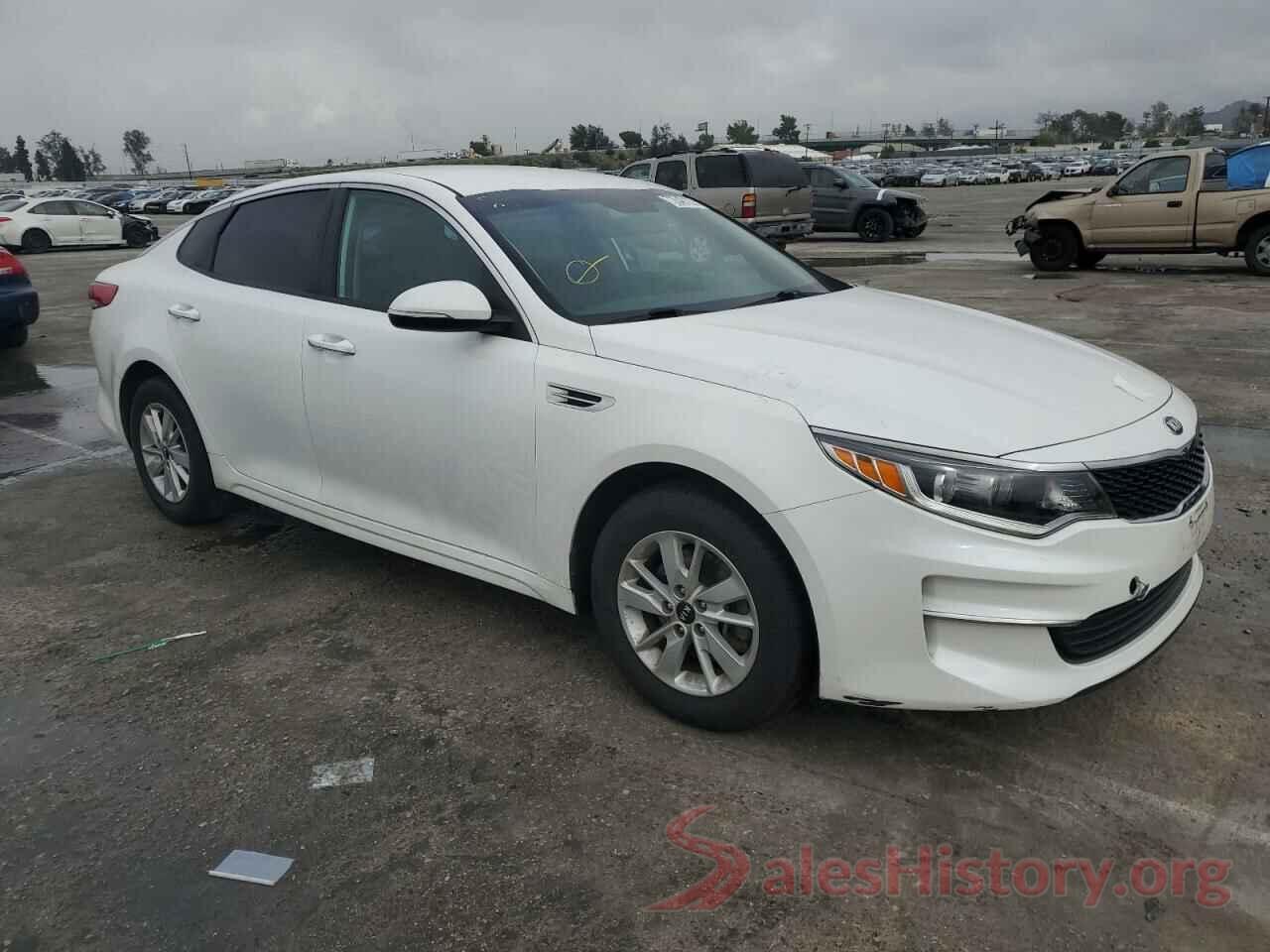 KNAGT4L37J5200569 2018 KIA OPTIMA