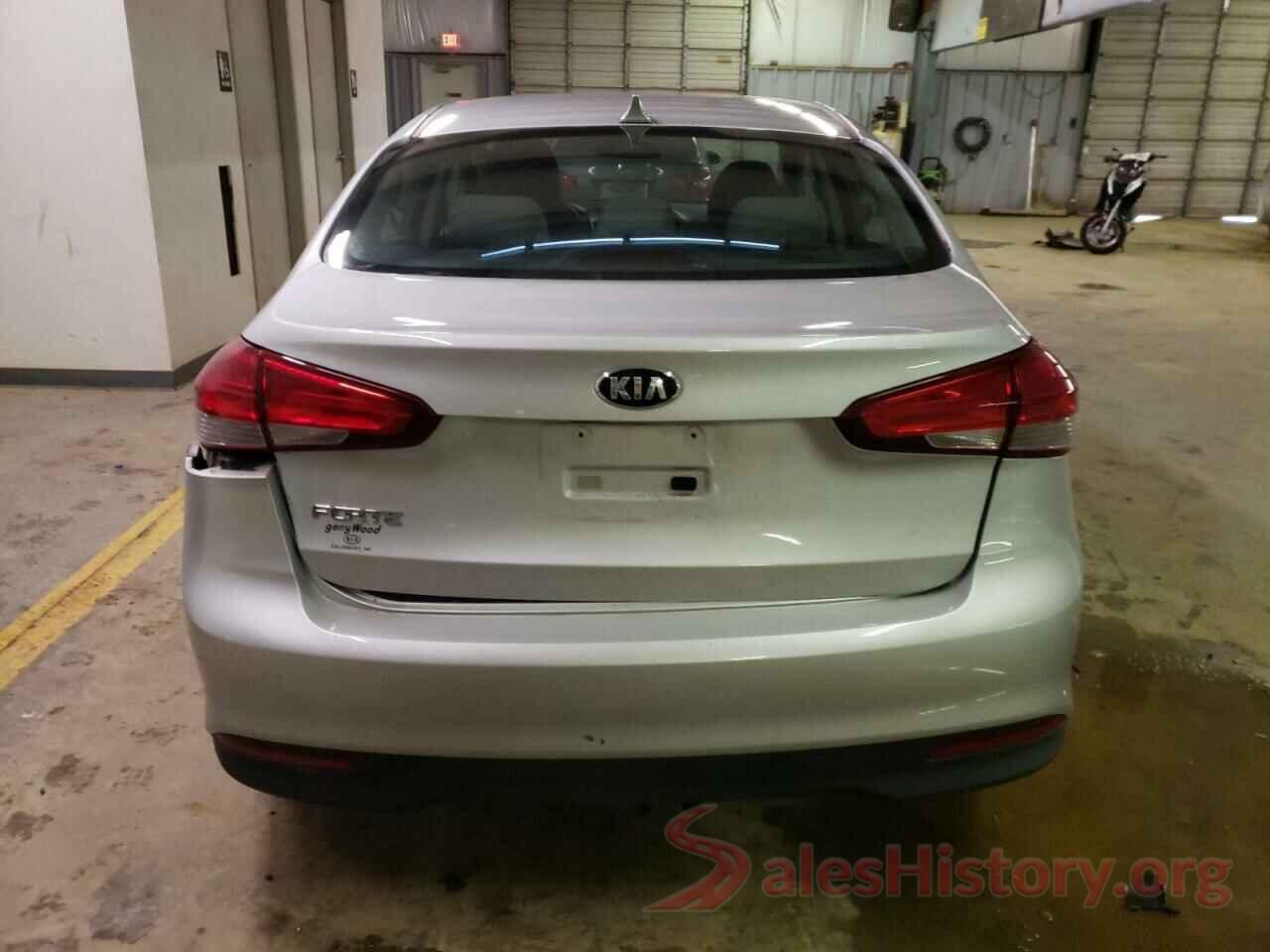 3KPFK4A76HE117981 2017 KIA FORTE