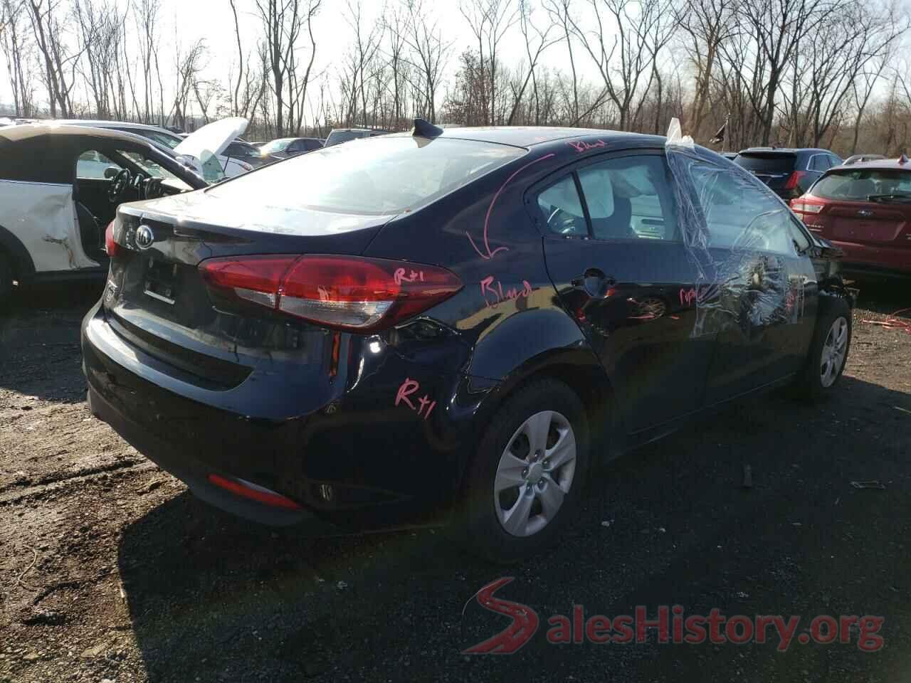 3KPFK4A77JE186085 2018 KIA FORTE