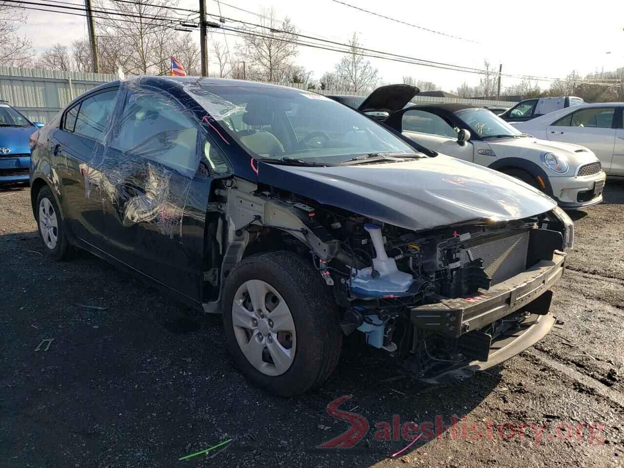 3KPFK4A77JE186085 2018 KIA FORTE