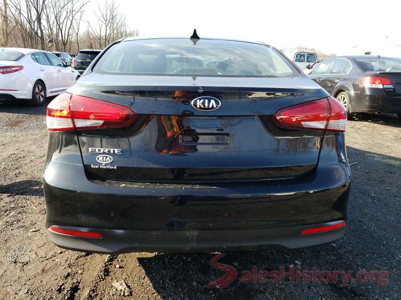 3KPFK4A77JE186085 2018 KIA FORTE