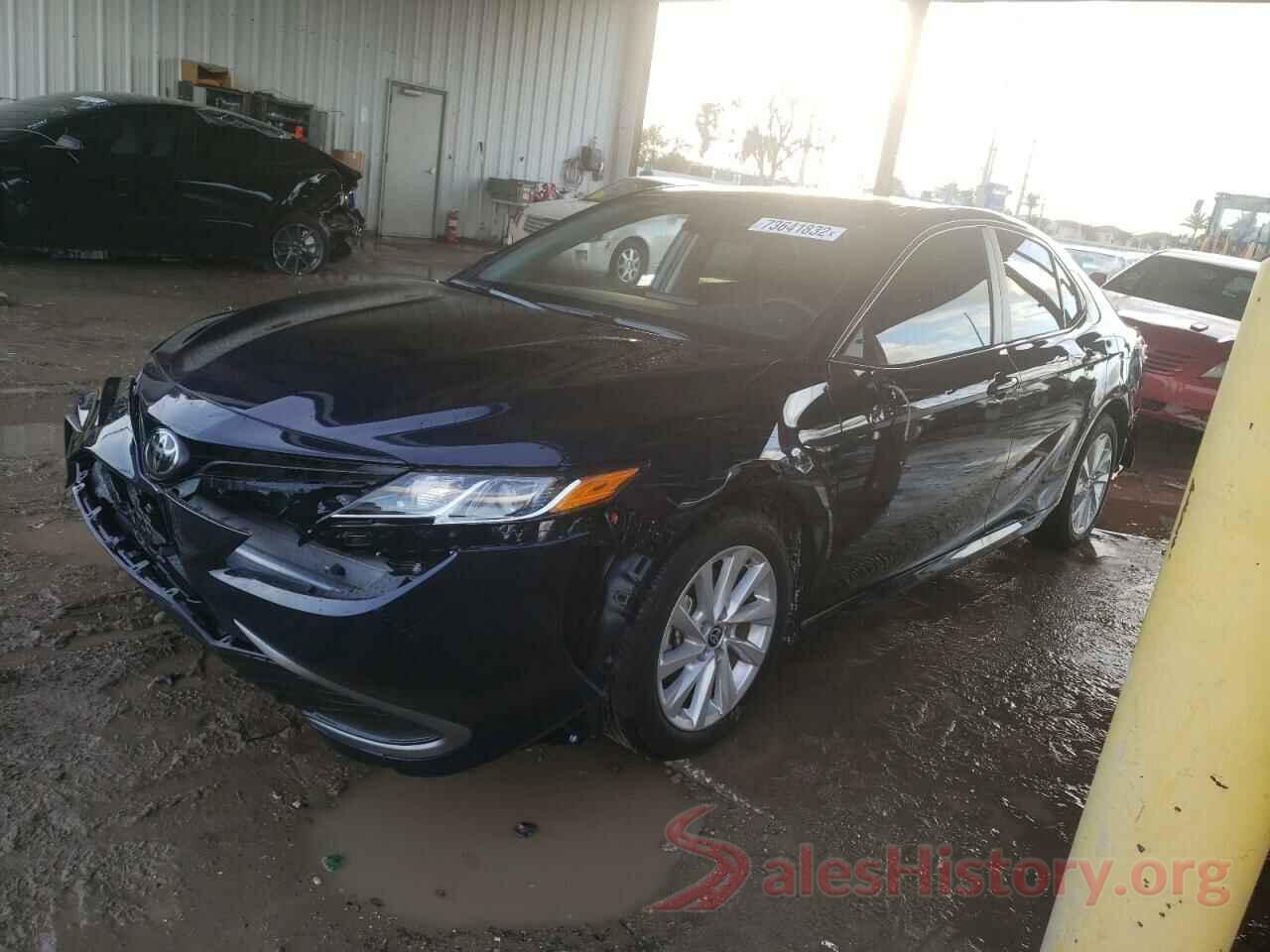 4T1C11AKXNU716674 2022 TOYOTA CAMRY