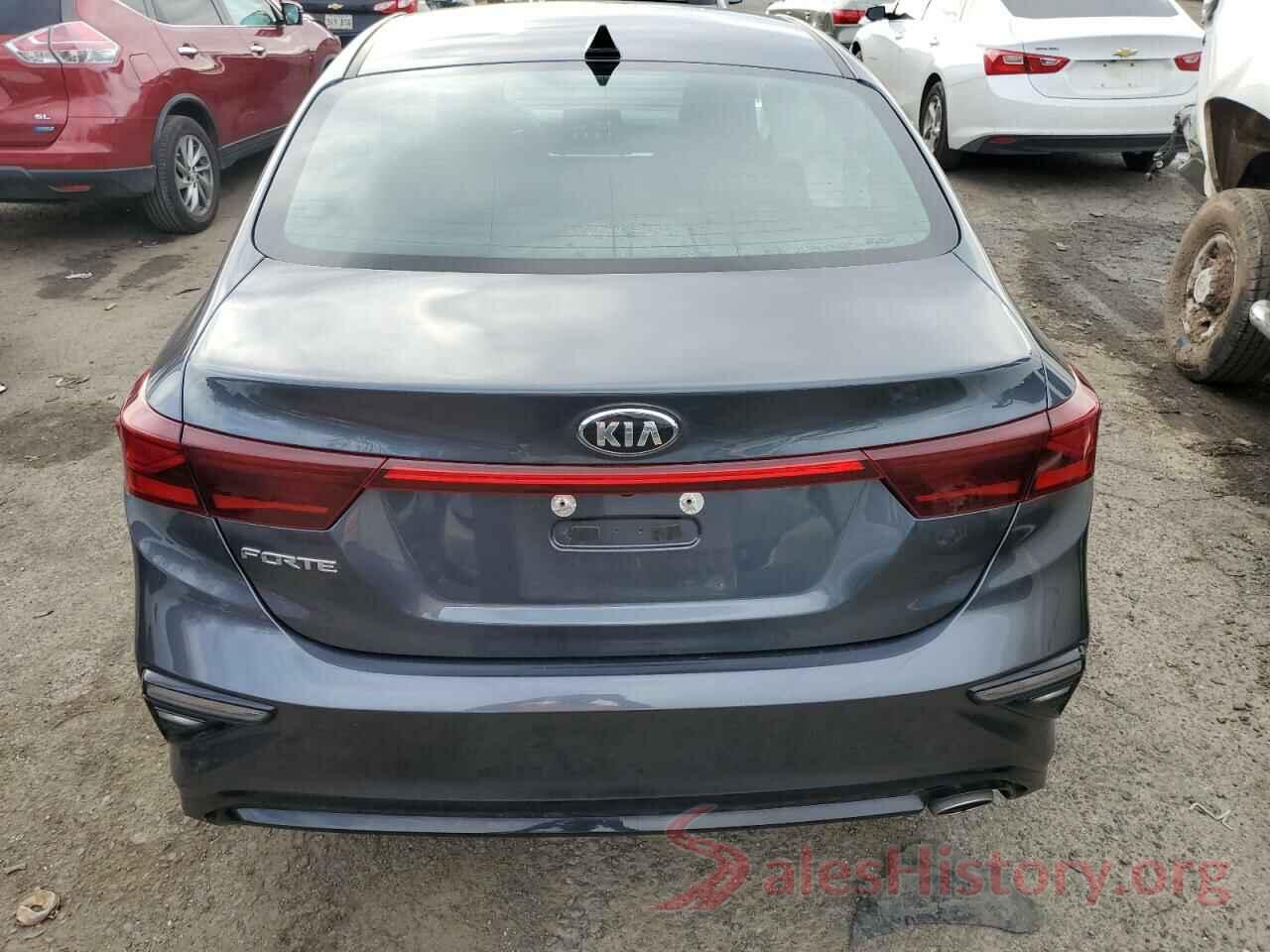 3KPF24AD8KE125917 2019 KIA FORTE