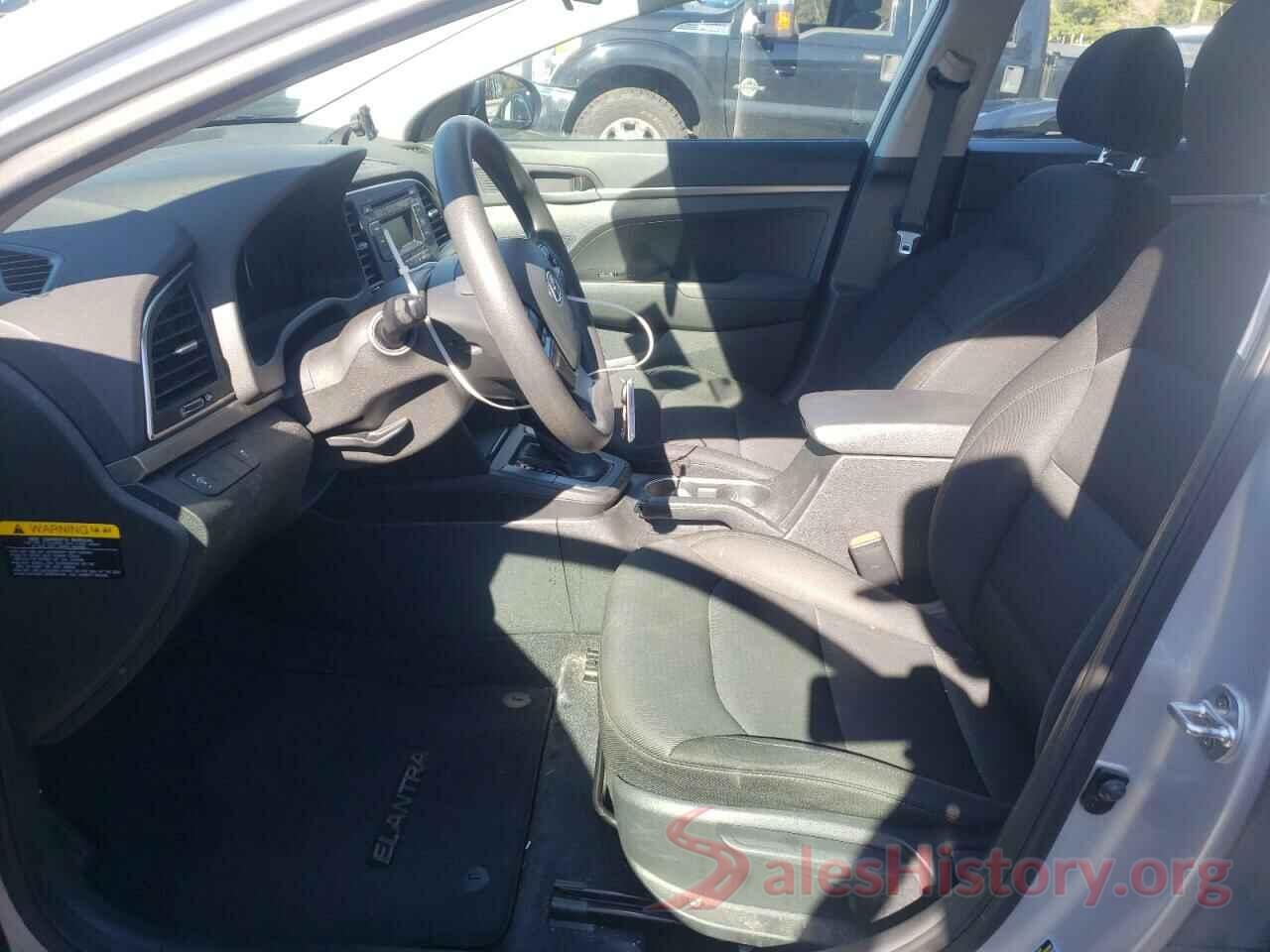 5NPD74LFXJH273682 2018 HYUNDAI ELANTRA