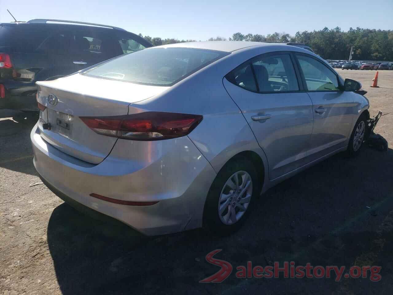 5NPD74LFXJH273682 2018 HYUNDAI ELANTRA