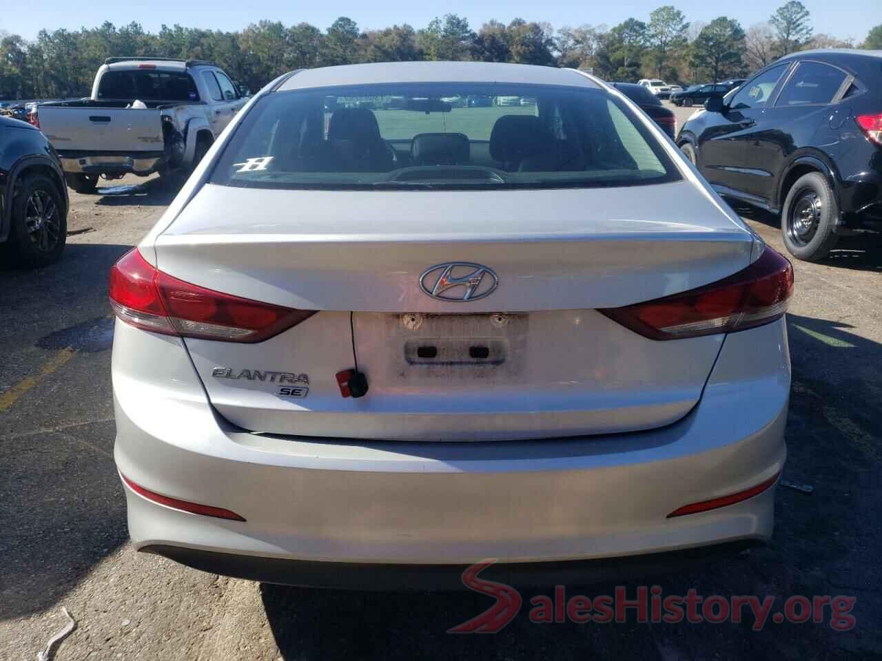 5NPD74LFXJH273682 2018 HYUNDAI ELANTRA