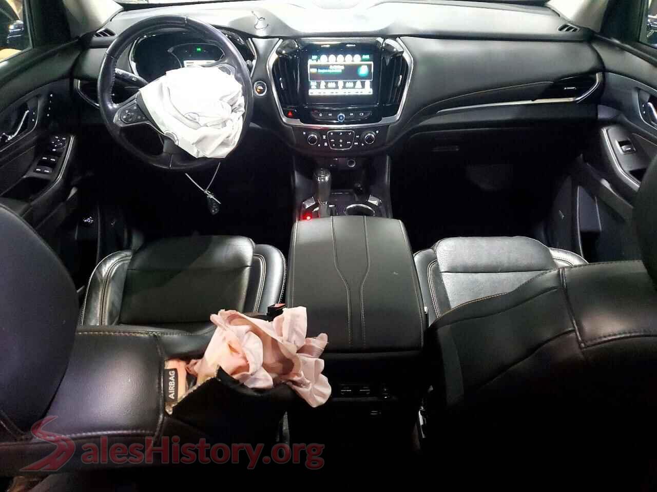 2019 CHEVROLET TRAVERSE VIN 1GNEVKKW9KJ152786, interior dashboard