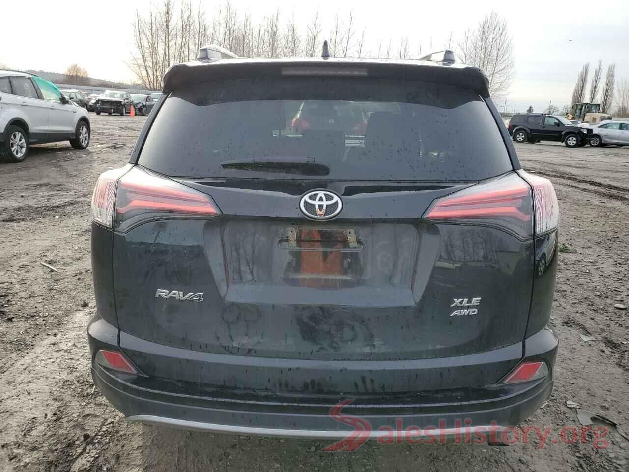 2T3RFREV7JW745470 2018 TOYOTA RAV4