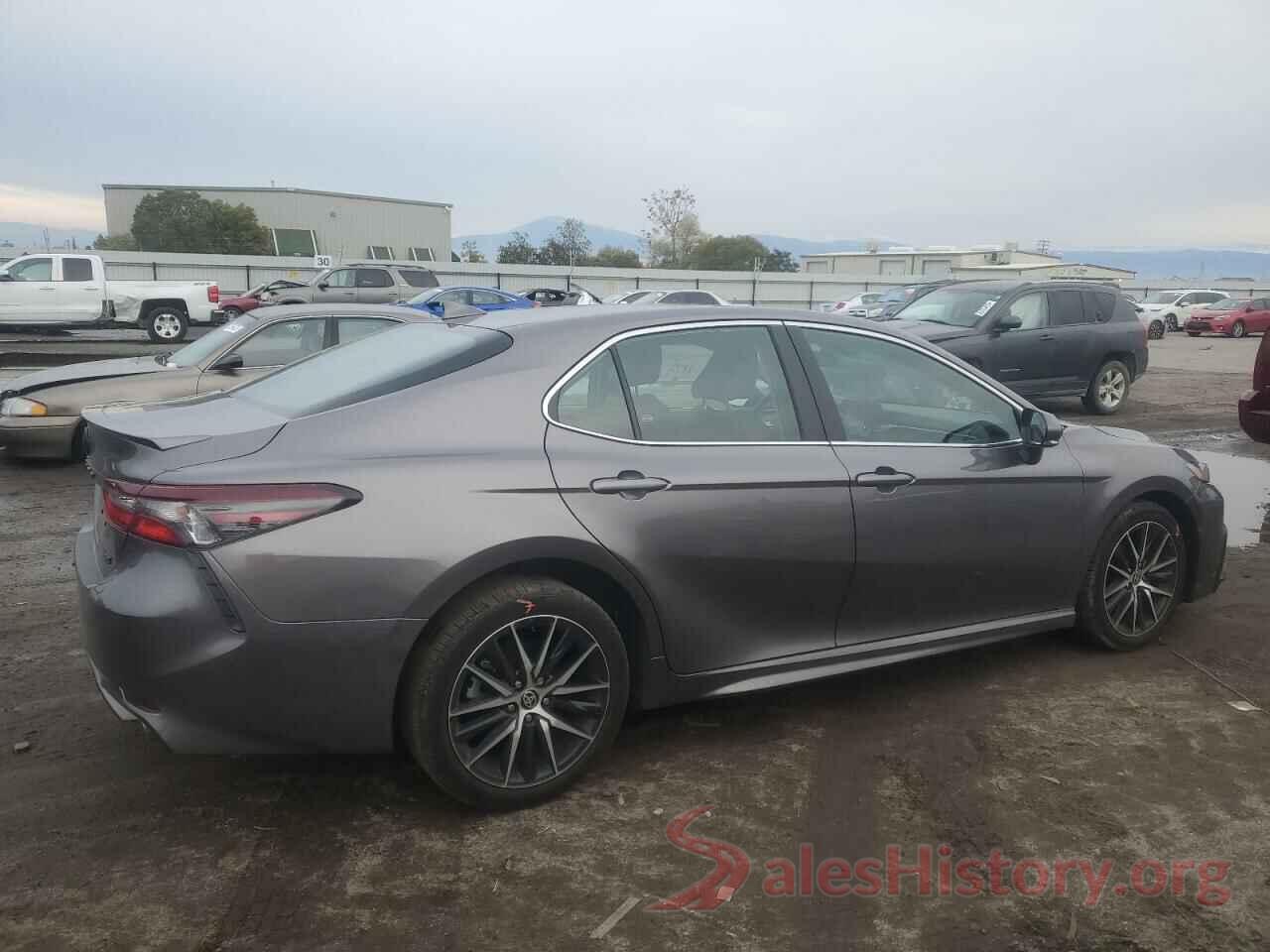 4T1G11AK2NU662952 2022 TOYOTA CAMRY