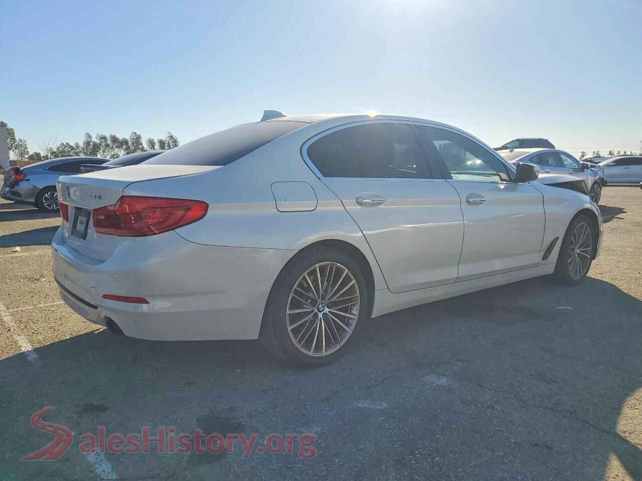 2018 BMW 5 SERIES VIN WBAJA5C54JWA37749, right side view
