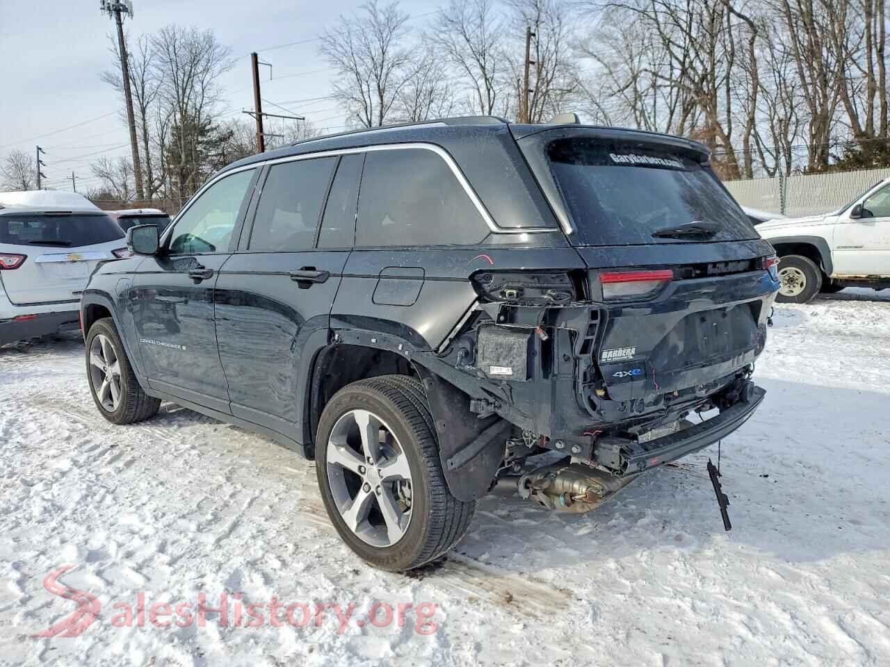 2024 JEEP GRAND CHER VIN 1C4RJYB60RC716610, front view
