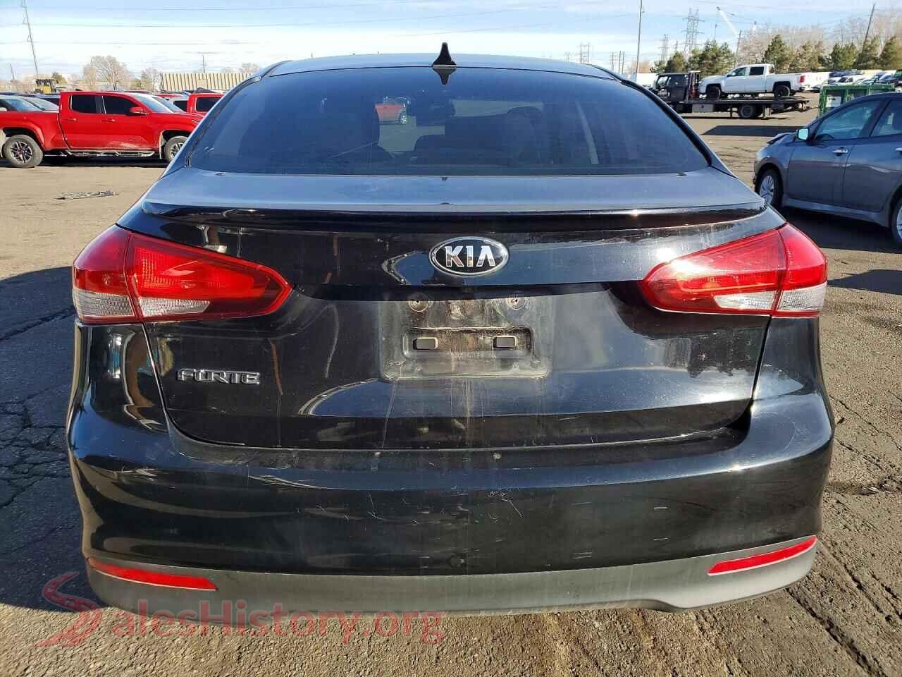 2017 KIA FORTE VIN 3KPFL4A72HE041544, left side view