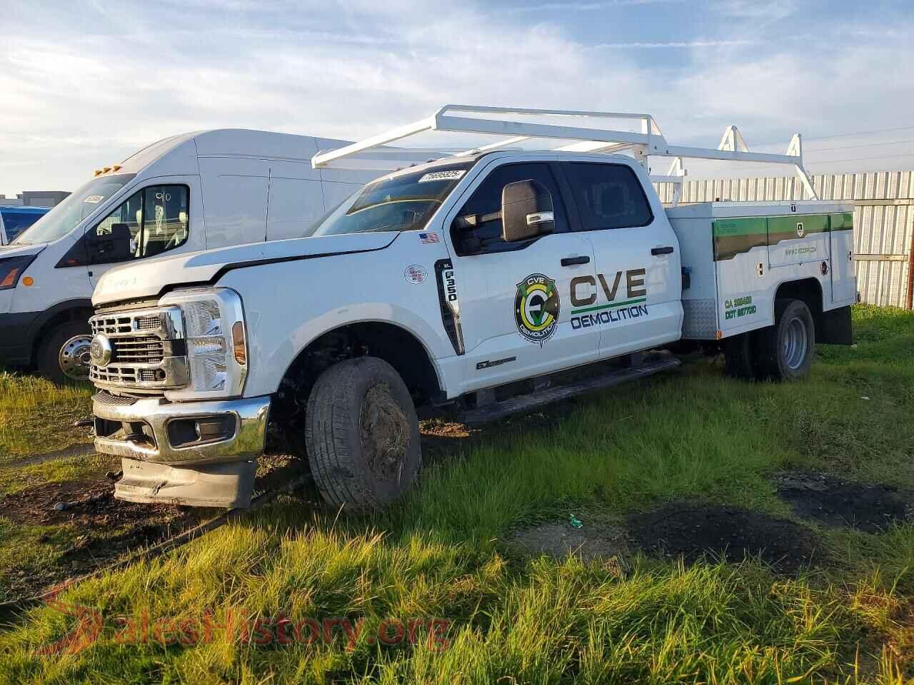 1FD8W3HT3SED21193 2025 FORD F350
