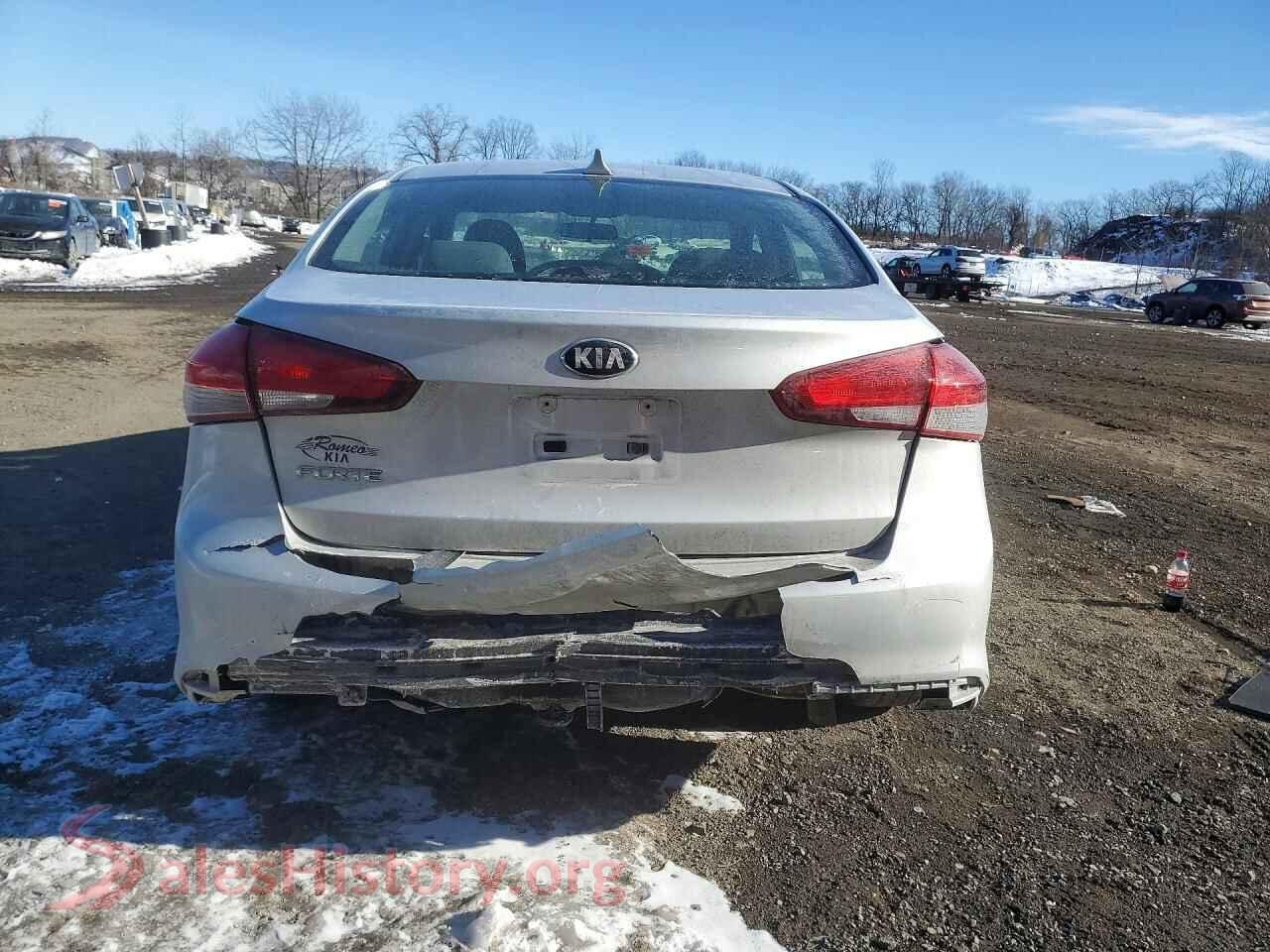 2017 KIA FORTE VIN 3KPFK4A73HE055777, left side view
