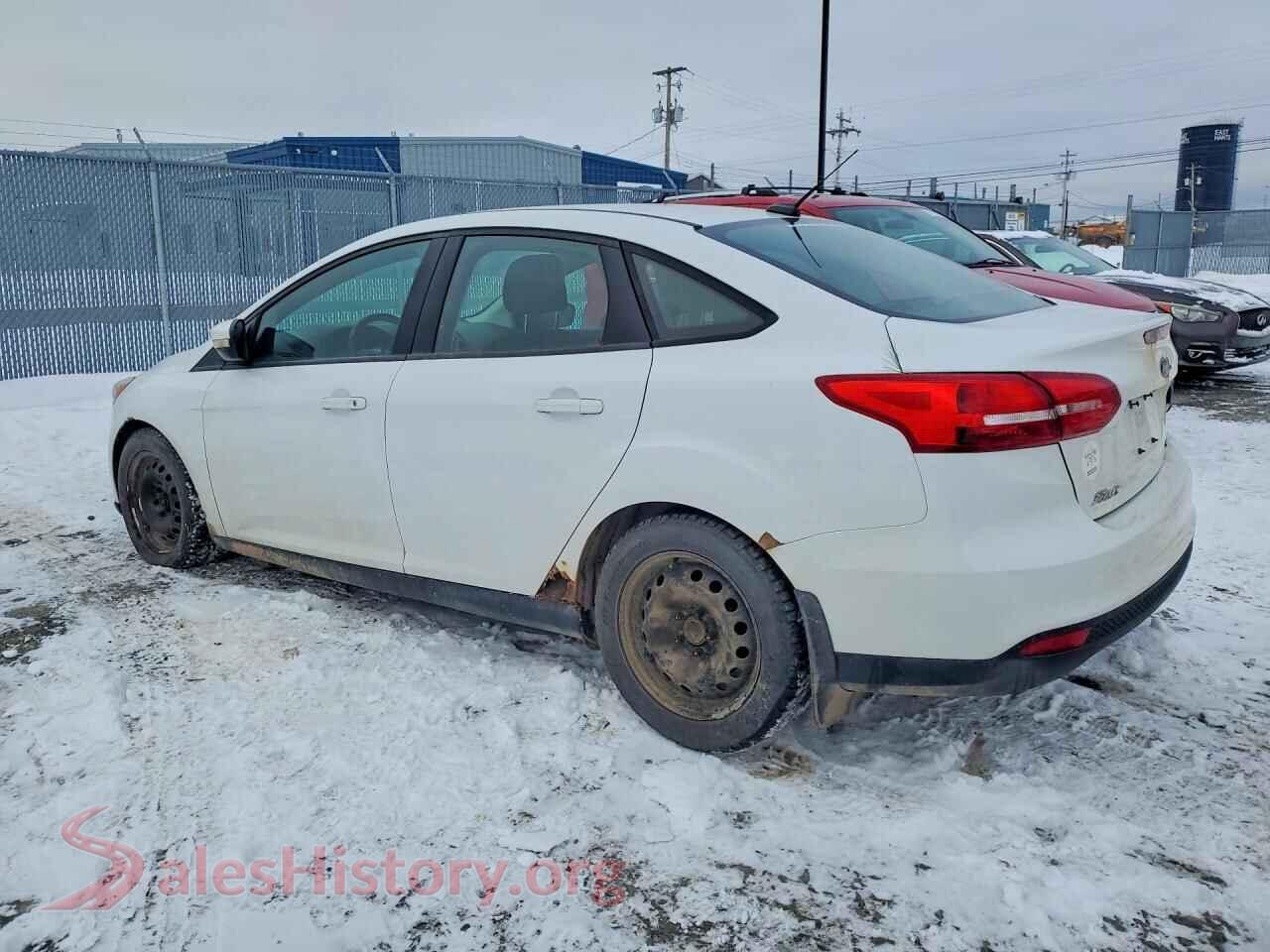 2017 FORD FOCUS VIN 1FADP3F28HL300991, front view