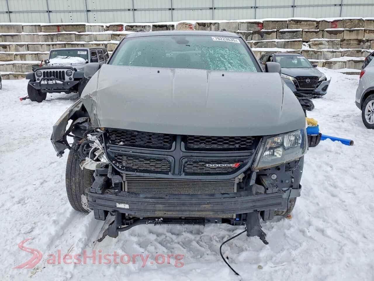 2019 DODGE JOURNEY VIN 3C4PDCGG3KT737447, rear view