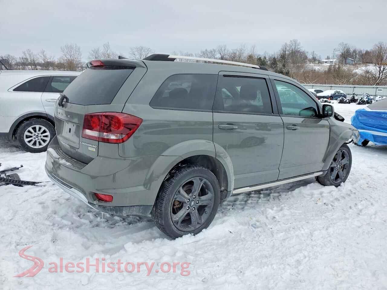 2019 DODGE JOURNEY VIN 3C4PDCGG3KT737447, right side view