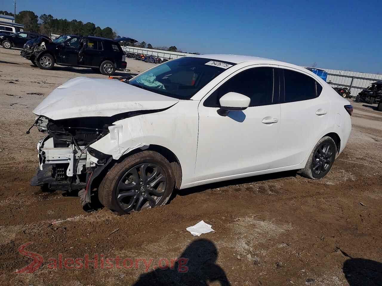 2019 TOYOTA YARIS VIN 3MYDLBYV6KY510142, auction photo