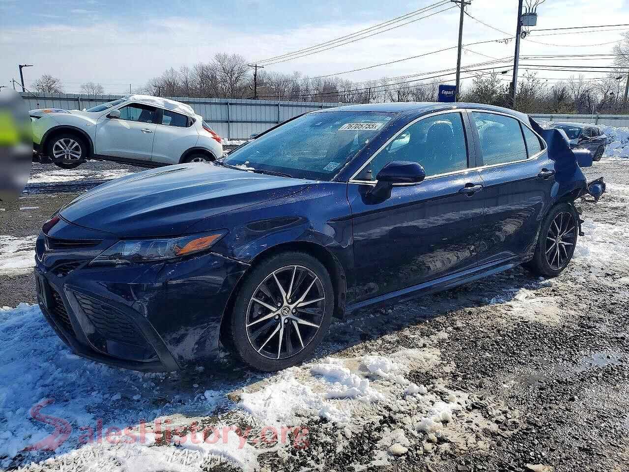 4T1G11AK4NU709401 2022 TOYOTA CAMRY