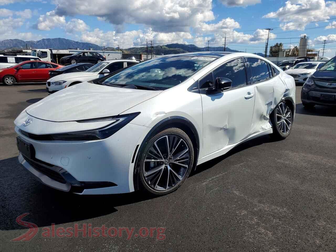 JTDACAAUXR3044666 2024 TOYOTA PRIUS