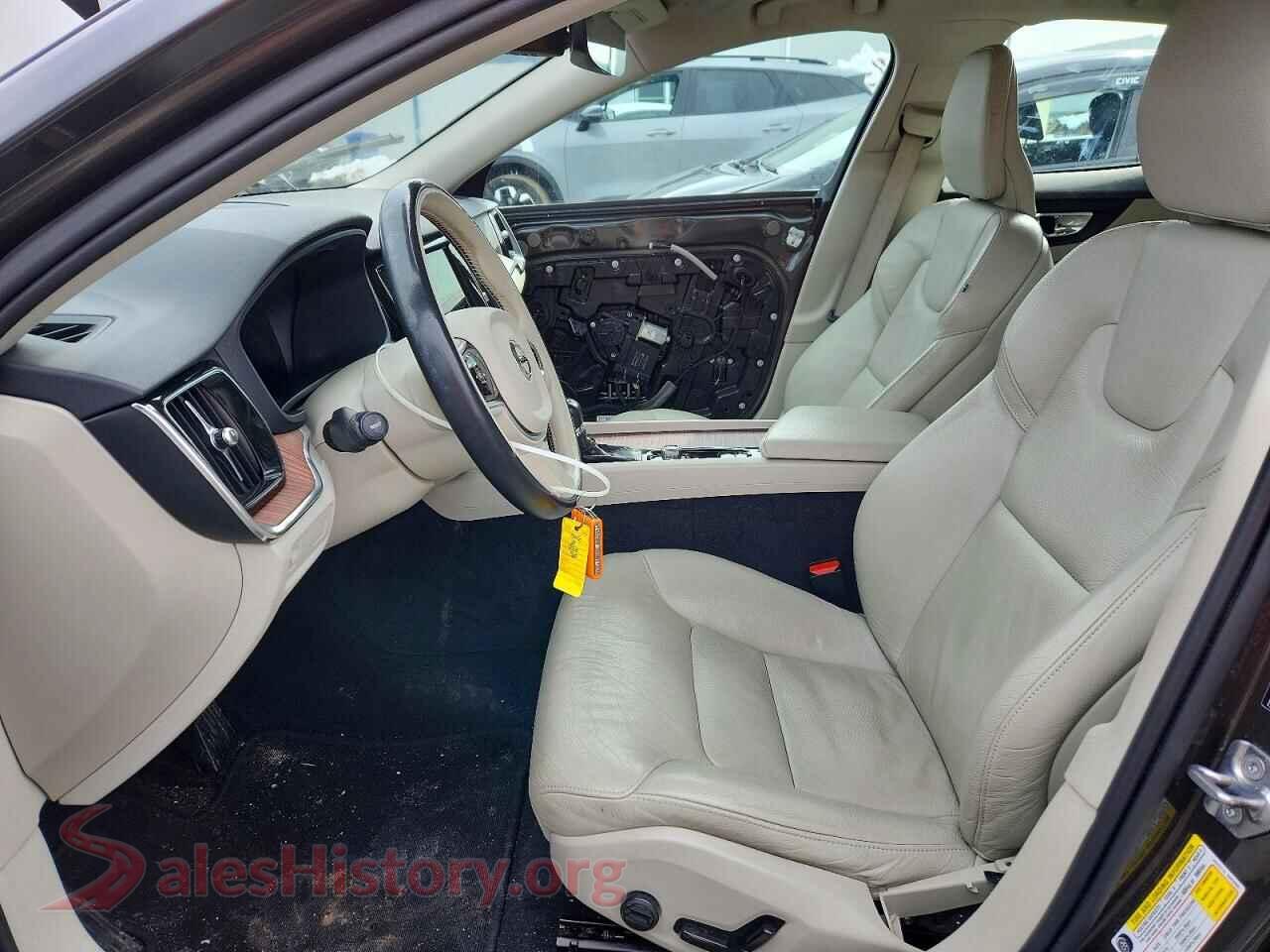 2021 VOLVO S60 VIN 7JR102FKXMG102364, engine bay