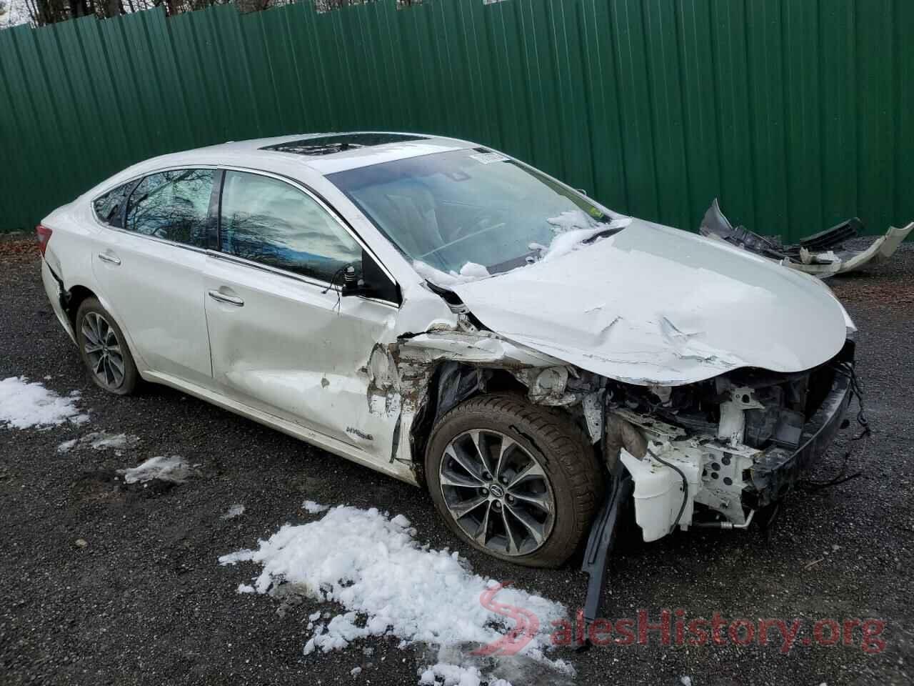 4T1BD1EB8JU063978 2018 TOYOTA AVALON