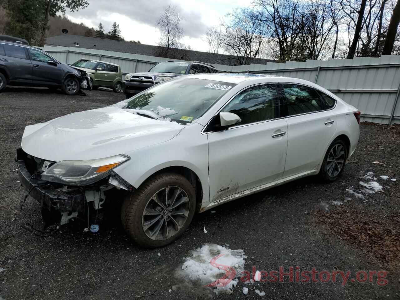 4T1BD1EB8JU063978 2018 TOYOTA AVALON