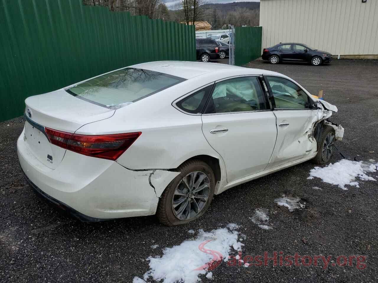 4T1BD1EB8JU063978 2018 TOYOTA AVALON