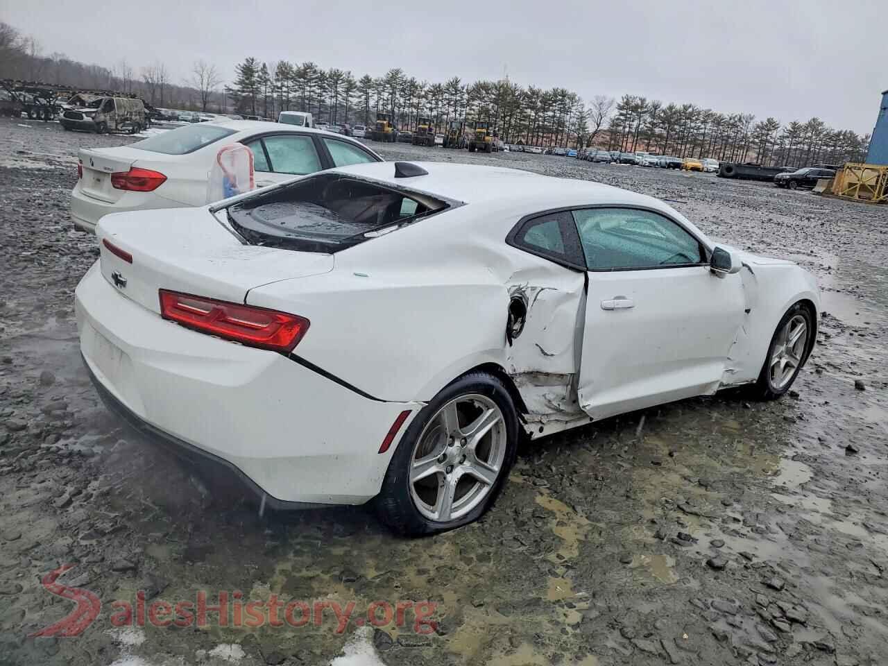 2018 CHEVROLET CAMARO VIN 1G1FB1RX6J0151705, right side view