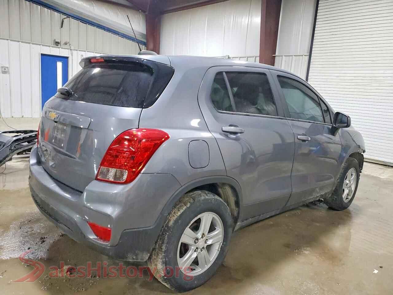2020 CHEVROLET TRAX VIN 3GNCJKSB6LL272359, right side view