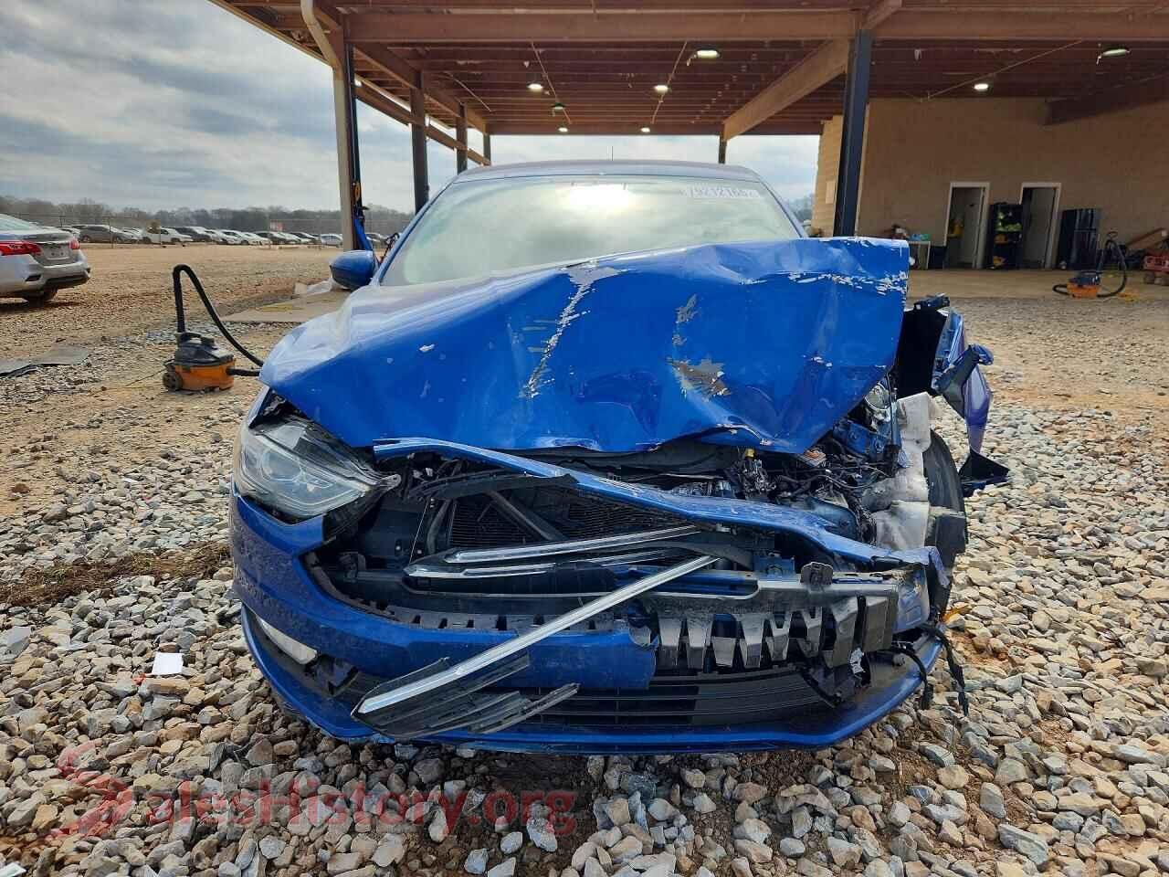 2018 FORD FUSION VIN 3FA6P0H76JR164643, rear view
