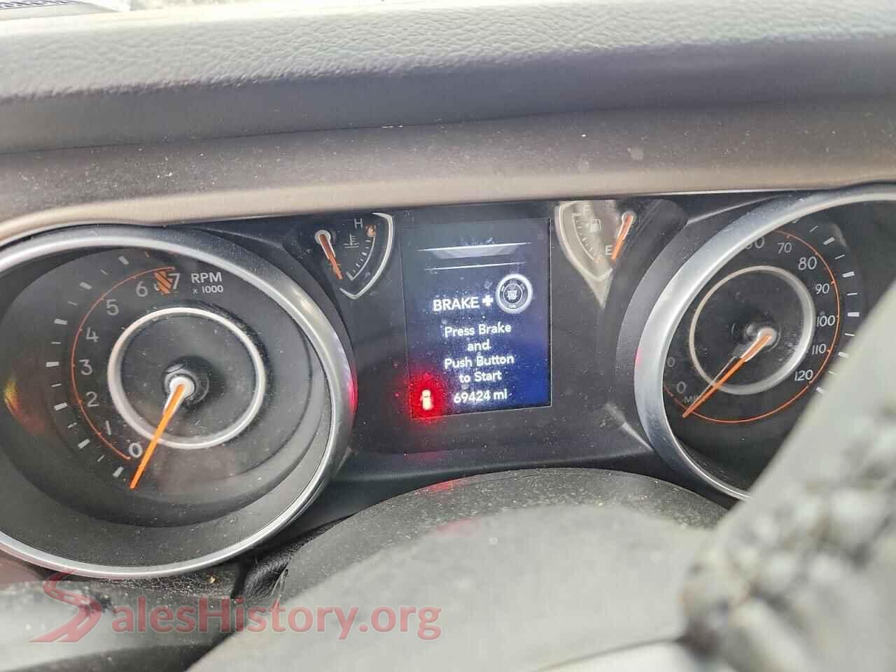 2018 JEEP WRANGLER VIN 1C4GJXAG0JW284731, interior center console