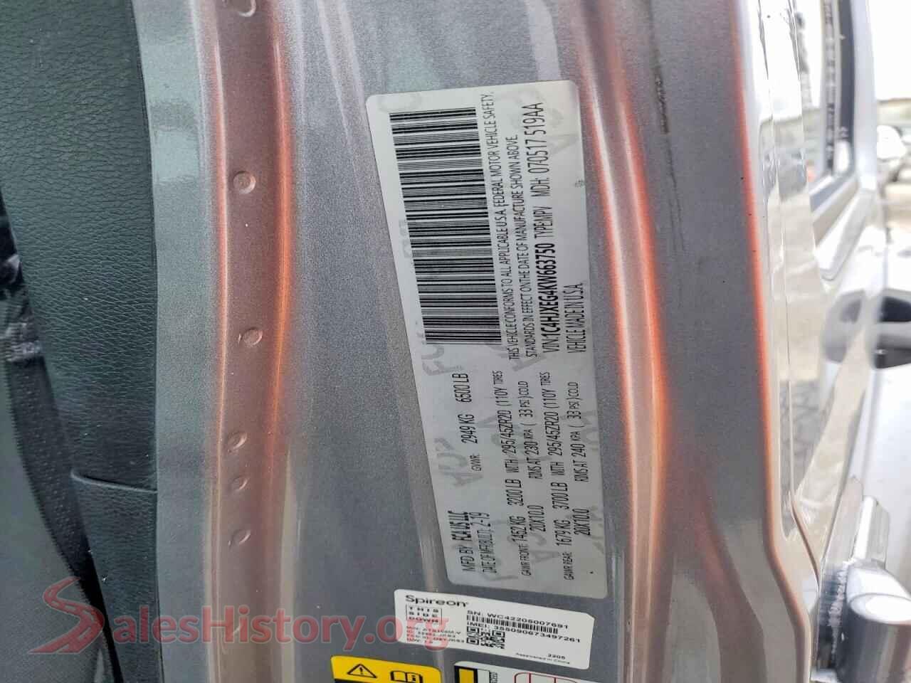 2019 JEEP WRANGLER VIN 1C4HJXEG4KW663750, trunk area