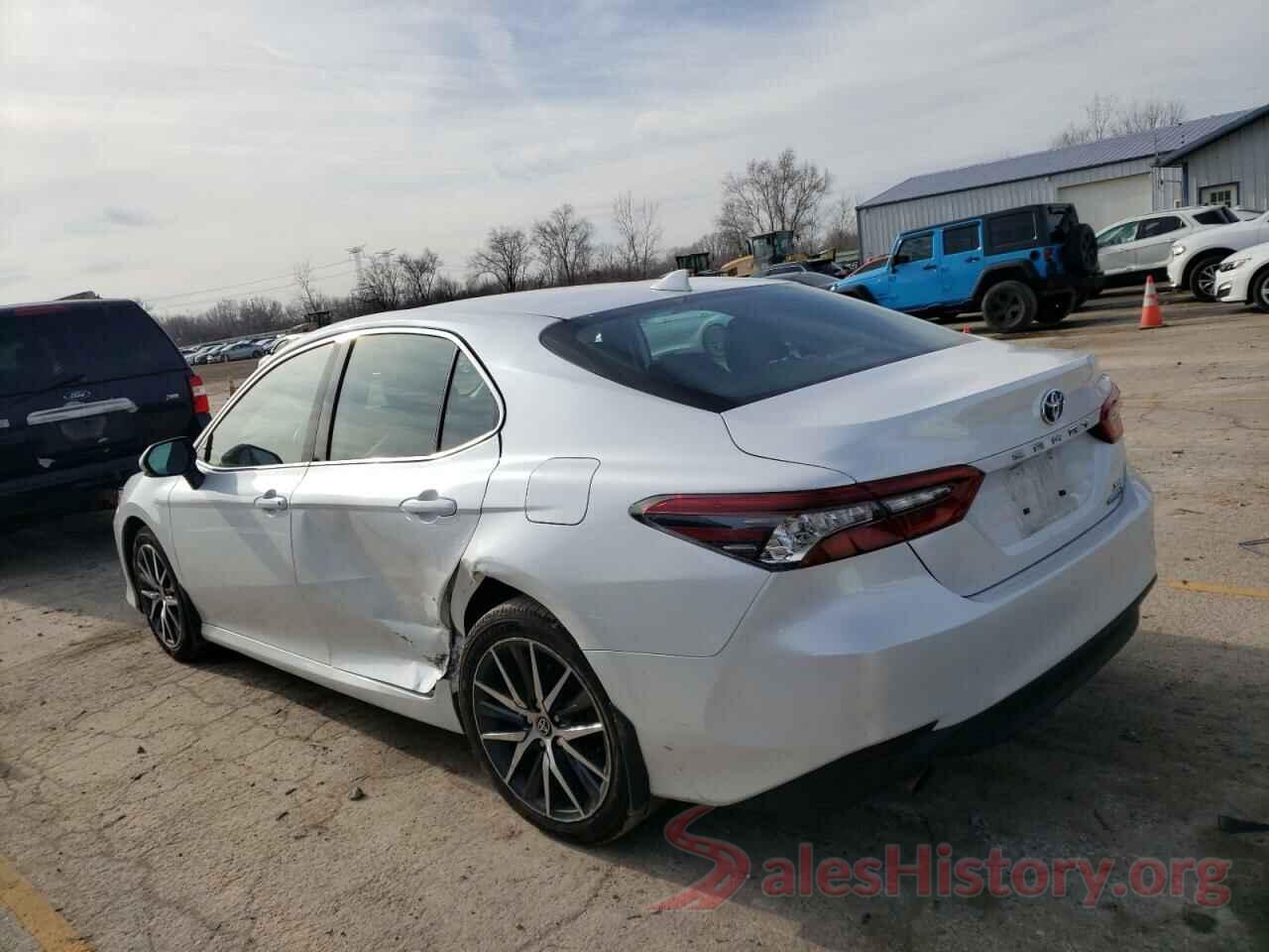 4T1F31AKXNU585608 2022 TOYOTA CAMRY