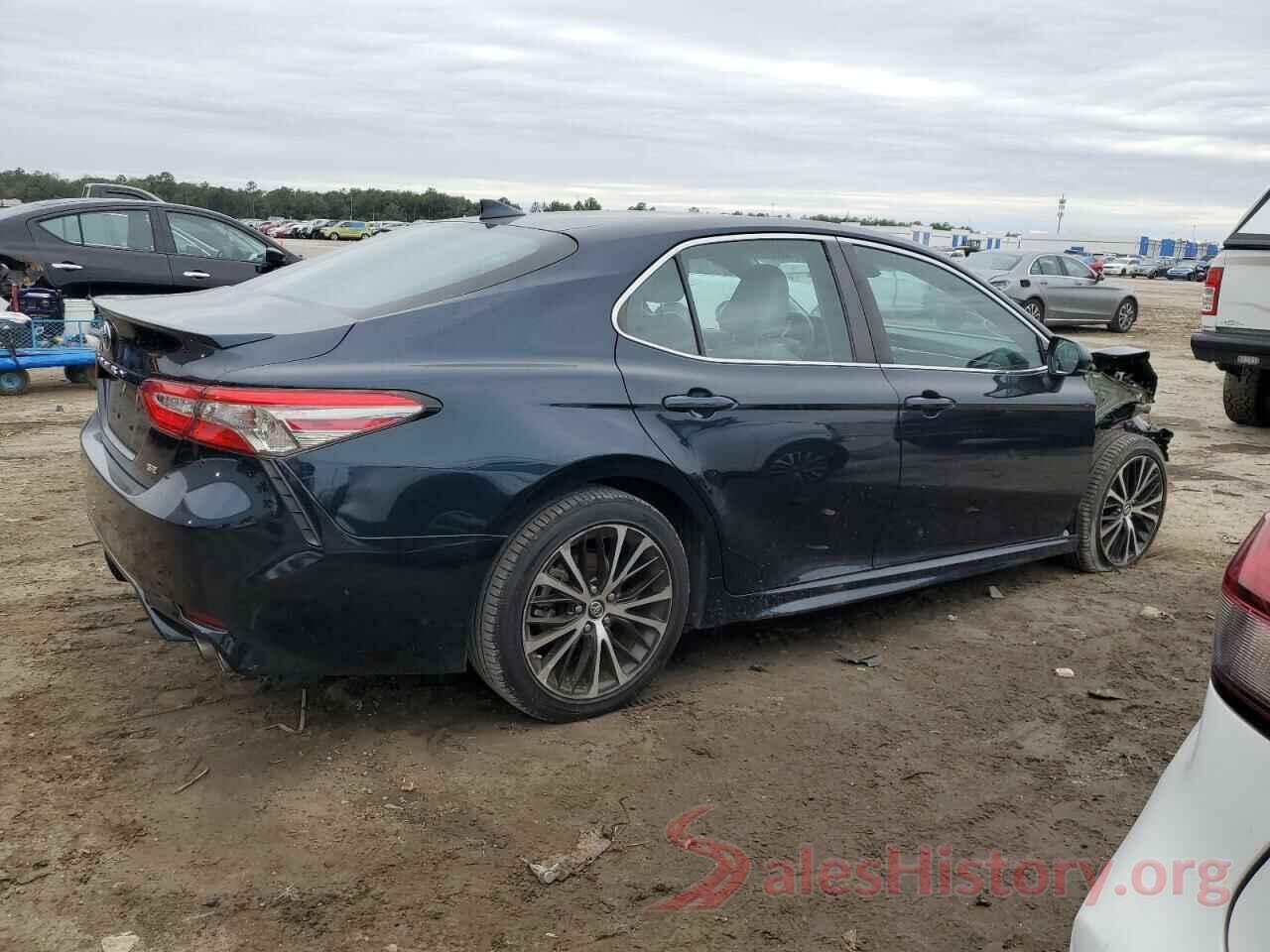 4T1B11HK4KU758948 2019 TOYOTA CAMRY