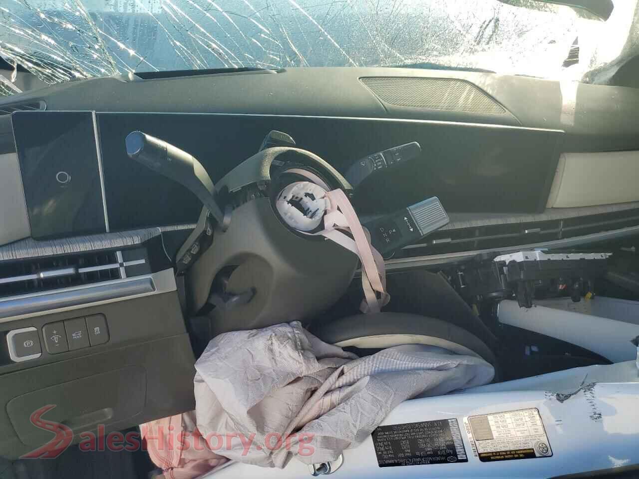 2025 HYUNDAI SANTA FE VIN 5NMP54GL8SH079301, interior center console