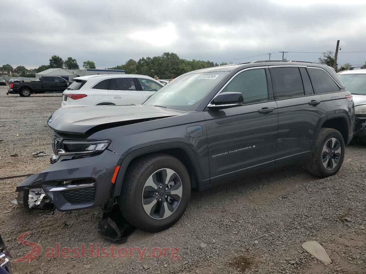 2024 JEEP GRAND CHER VIN 1C4RJYB60RC253433, auction photo