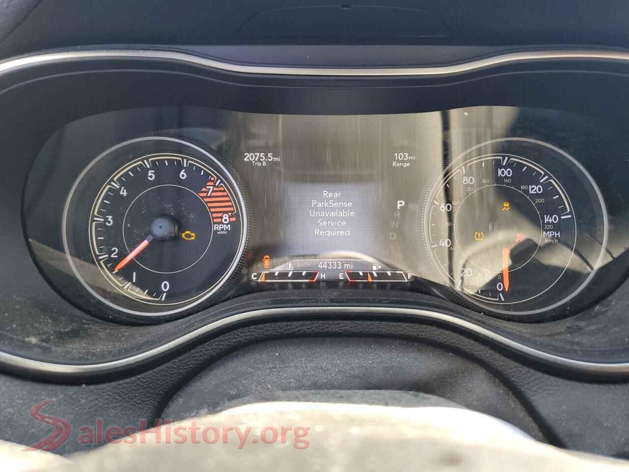 2019 JEEP CHEROKEE VIN 1C4PJMDX2KD445376, interior center console