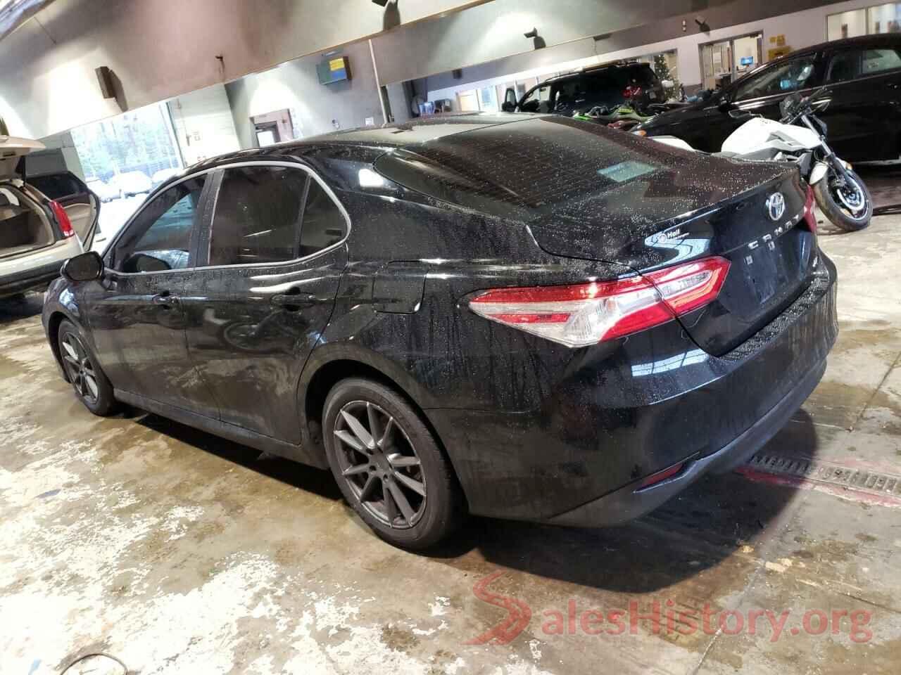 4T1B11HK1JU008857 2018 TOYOTA CAMRY