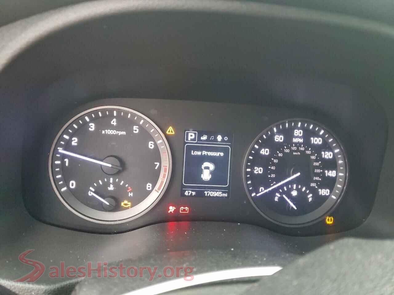 2017 HYUNDAI TUCSON VIN KM8J33A48HU439736, interior center console