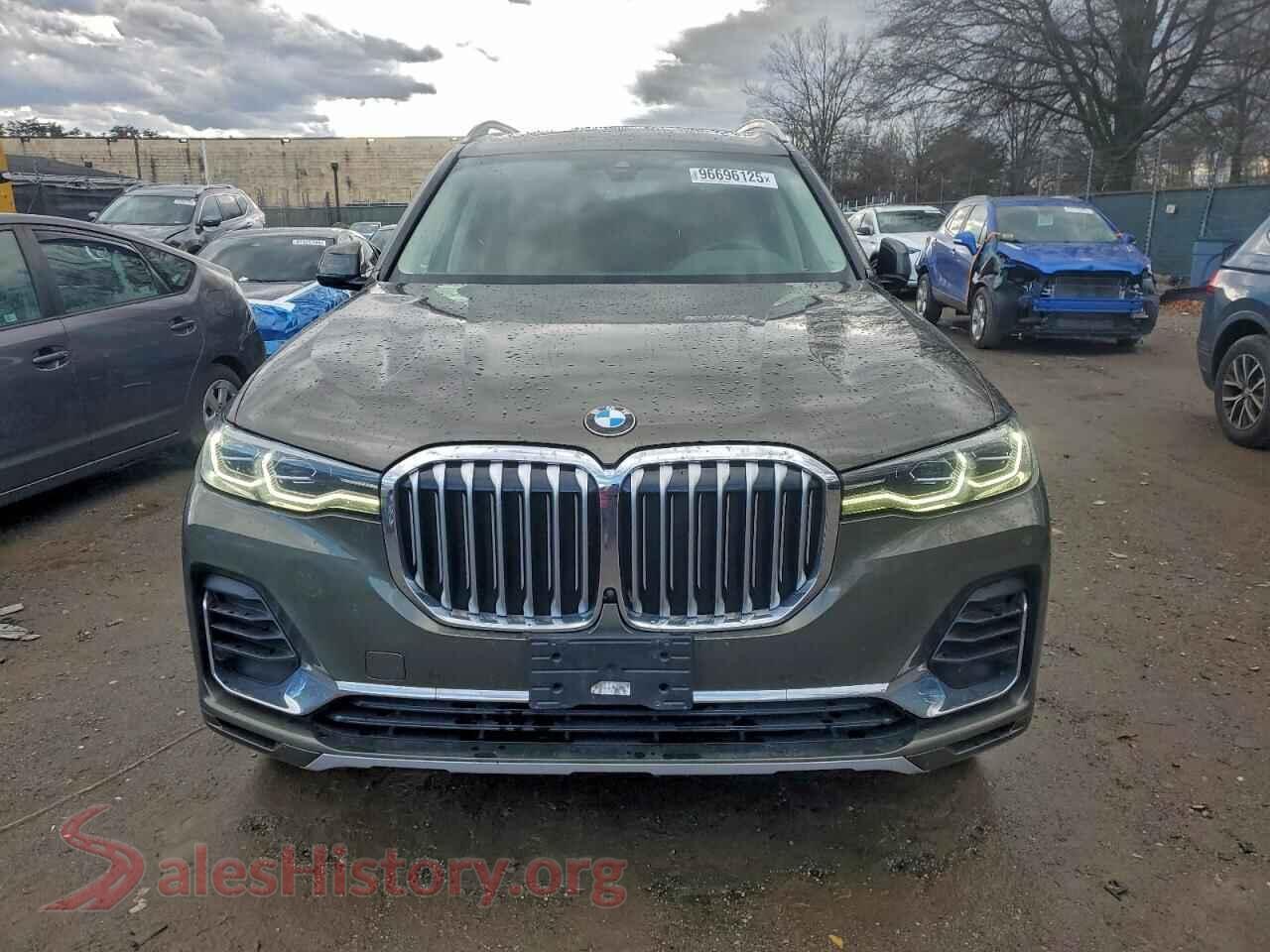2021 BMW X7 VIN 5UXCW2C0XM9F57133, rear view