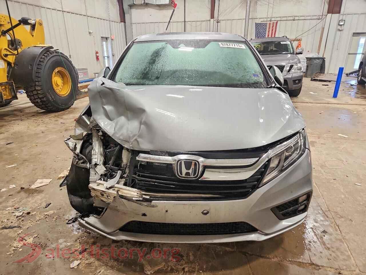 2019 HONDA ODYSSEY VIN 5FNRL6H73KB104439, rear view