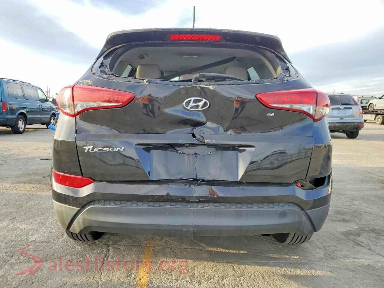 2017 HYUNDAI TUCSON VIN KM8J33A49HU460868, left side view